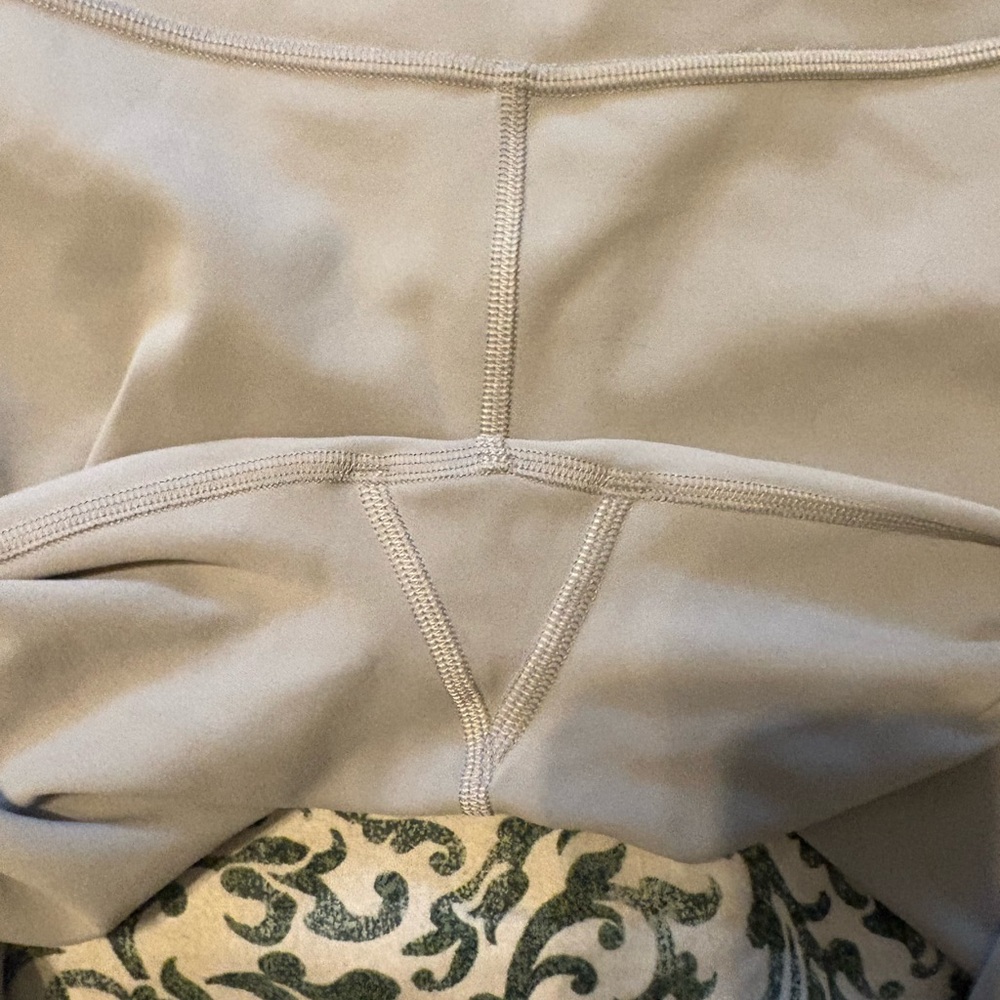🎀 2 for $45 🎀 Lululemon High-Waist Full length tights - Picture 2 of 4
